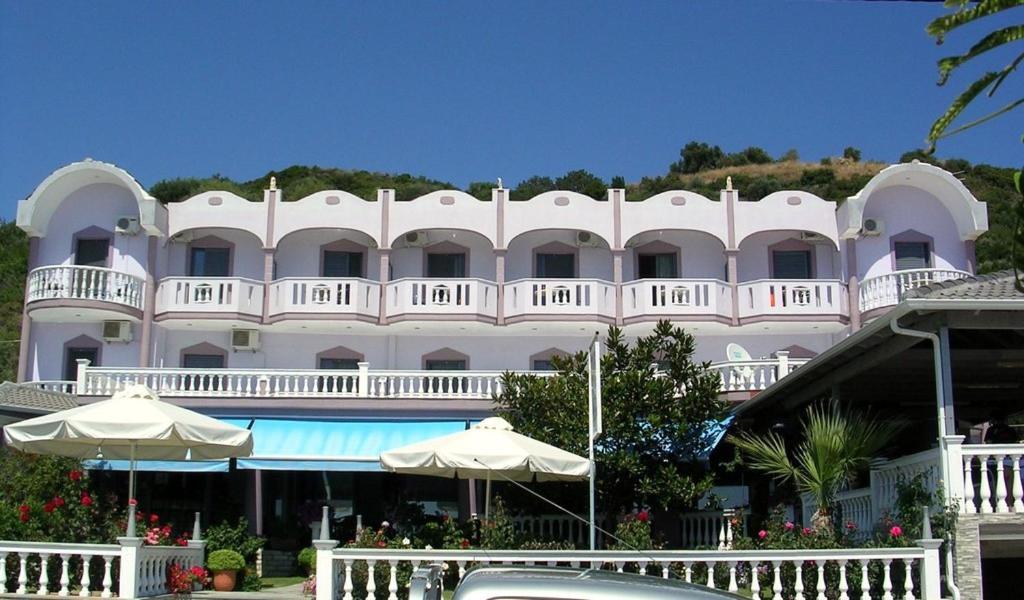 Hotel Olympiada Vrachos Exterior foto