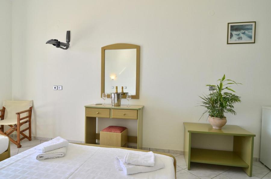 Hotel Olympiada Vrachos Quarto foto